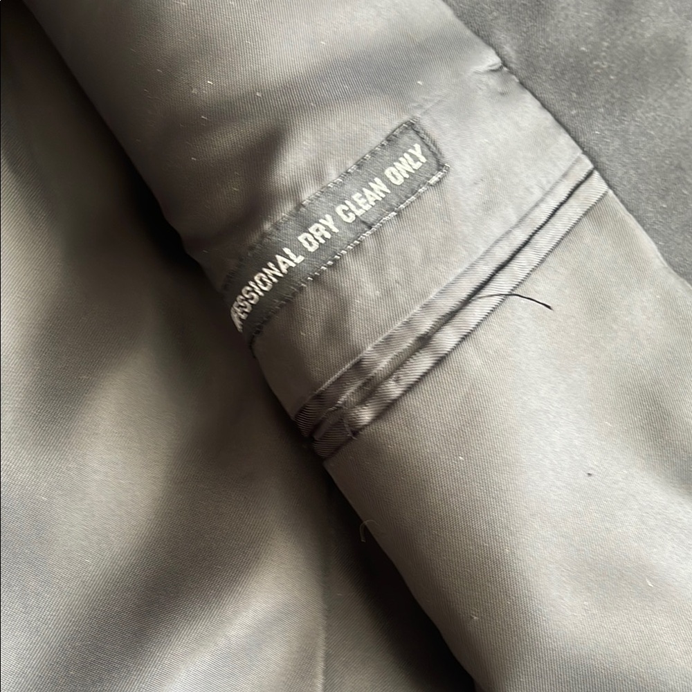 Jones New York Black Sport Coat Professional Blazer (NWOT) - Picture 5 of 7